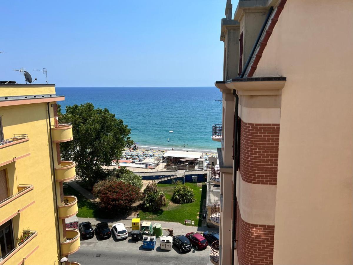 Don Pedro Beach House Савона Экстерьер фото